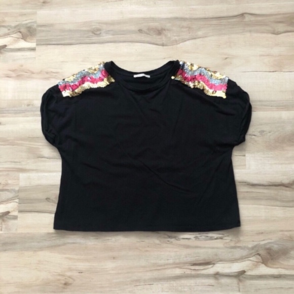 MASSIVE $10 SALE Zara Black and Pink Boxy Crop Top with Sequin Shoulders - Picture 1 of 7